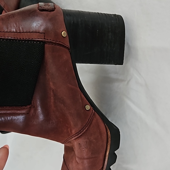 SOREL Addington Slip-on Waterproof Leather Elastic Gores Chelsea Boot Size 7 - Picture 14 of 16